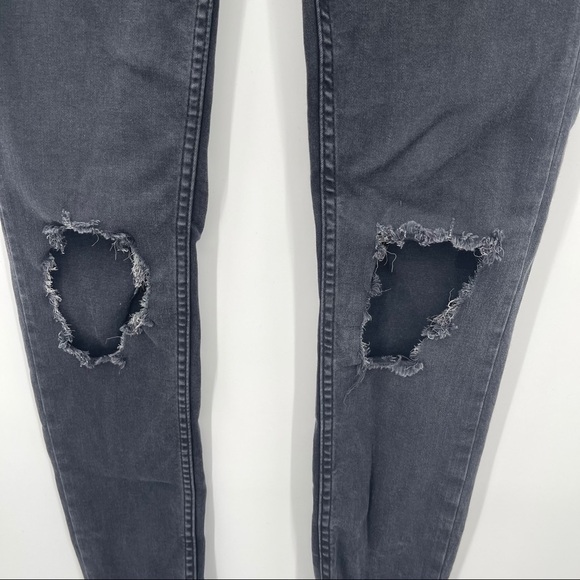 Free People Busted Knee Washed Black Skinny Jeans​ - Picture 3 of 7